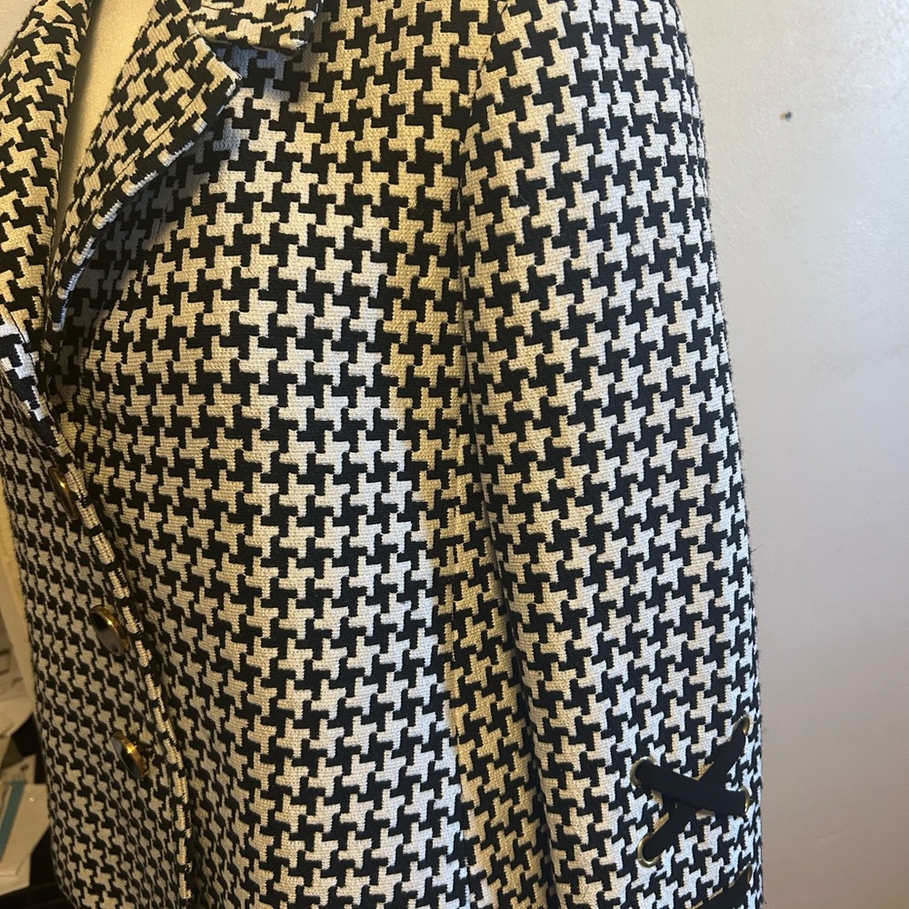Kasper black and white houndstooth blazer jacket. Size 6 - Picture 2 of 5